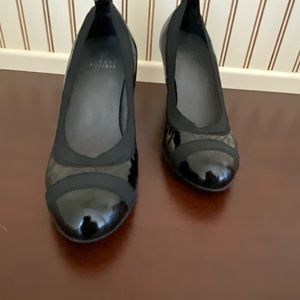 Stuart Weizmann black patent leather pumps size 7 used